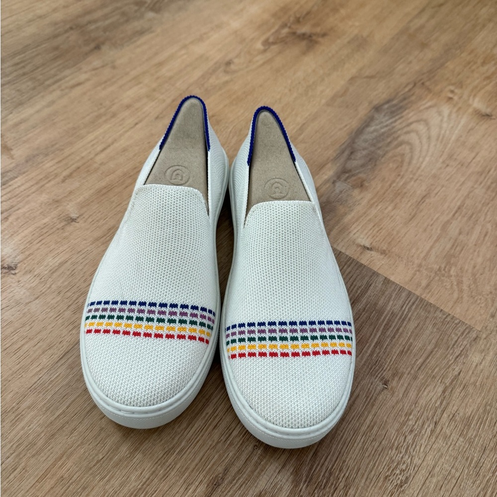 Rothy’s The Kids Sneaker Rainbow Size 4